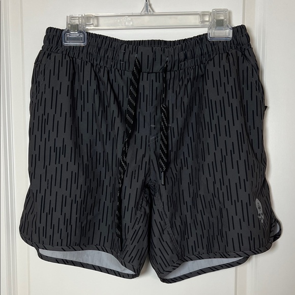 Zero Foxtrot Other - Zero Foxtrot Grey Black Striped Drawstring Shorts Large